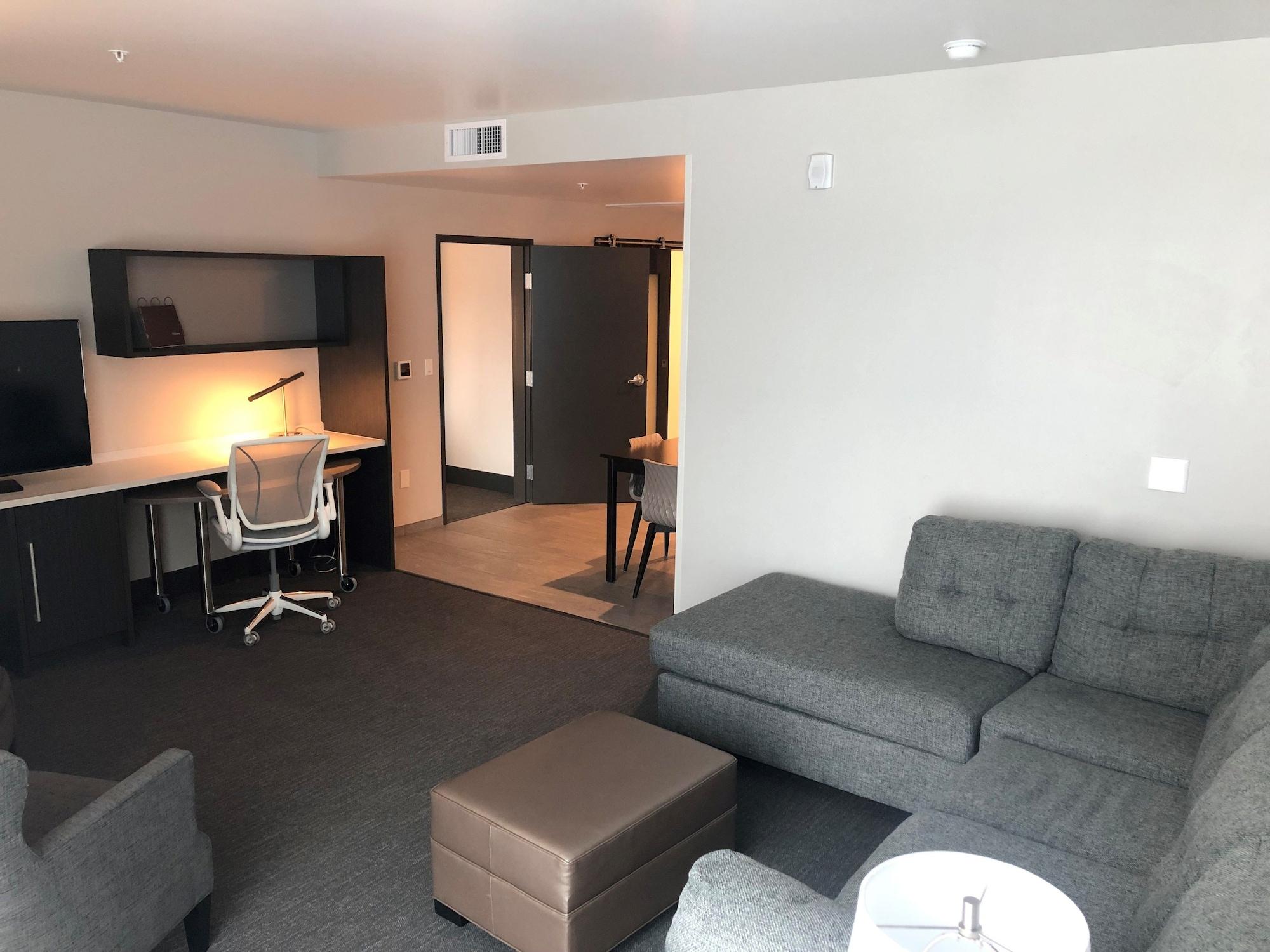 Home2 Suites By Hilton Los Angeles Монтебело Екстериор снимка