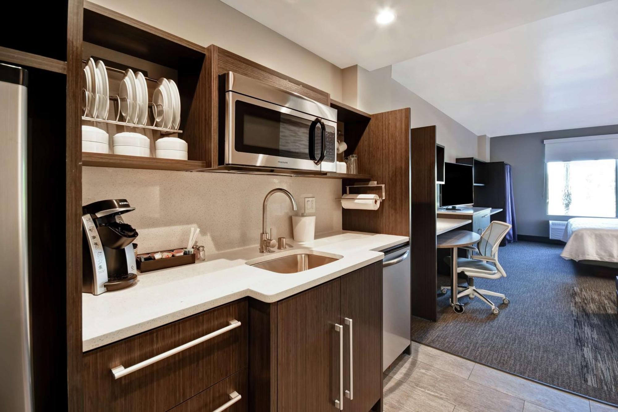 Home2 Suites By Hilton Los Angeles Монтебело Екстериор снимка