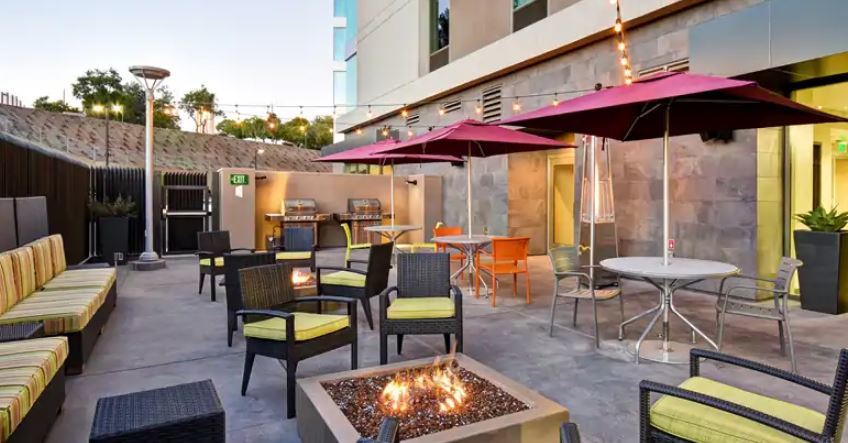 Home2 Suites By Hilton Los Angeles Монтебело Екстериор снимка